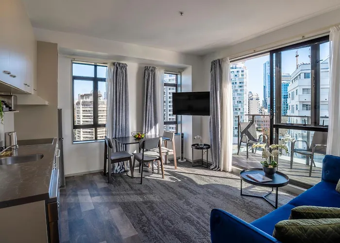 Hotel with view: Quest On Eden Auckland Cbd Apartment Hotel