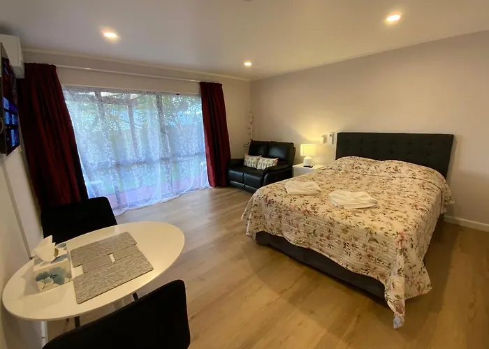 Motel: Cascades Motor Lodge